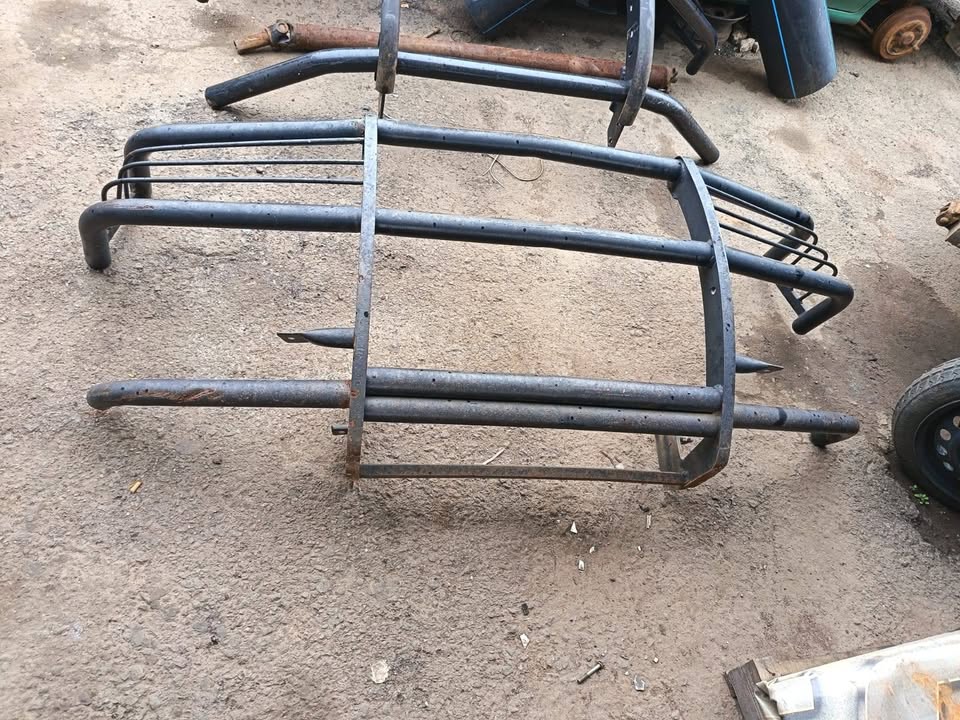 Isuzu 2022 model bull bar  with fitment - Private Seller