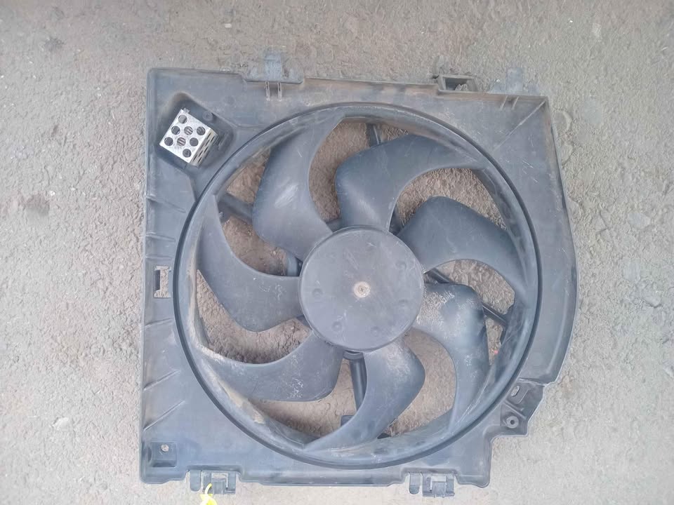 2003 Renault Clio 3 radiator fan for sale @ circle 7 used parts - Private Seller 2003 Renault Clio 3 radiator fan for sale @ circle 7 used parts - Private Seller