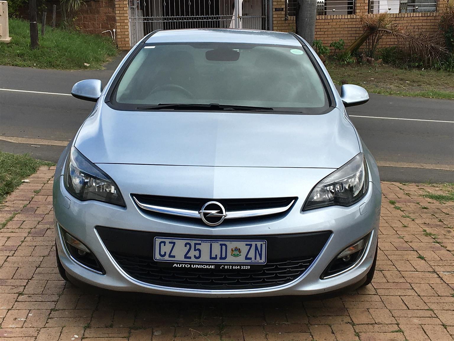 Used 2015 Opel Astra sedan 1.6 Turbo Cosmo - Private Seller Used 2015 Opel Astra sedan 1.6 Turbo Cosmo - Private Seller