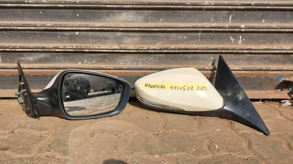 Hyundai Veloster side mirrors - Private Seller Hyundai Veloster side mirrors - Private Seller