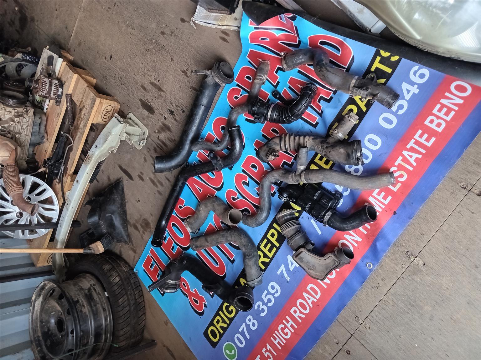 Ford hoses and pipes - Private Seller