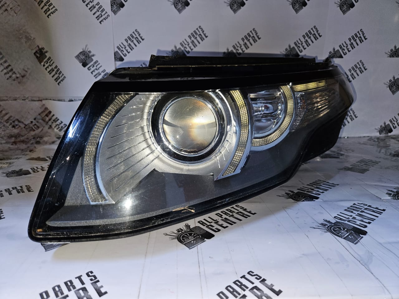 Range Rover Evoque 2012-2018 Used Headlights – Excellent Condition