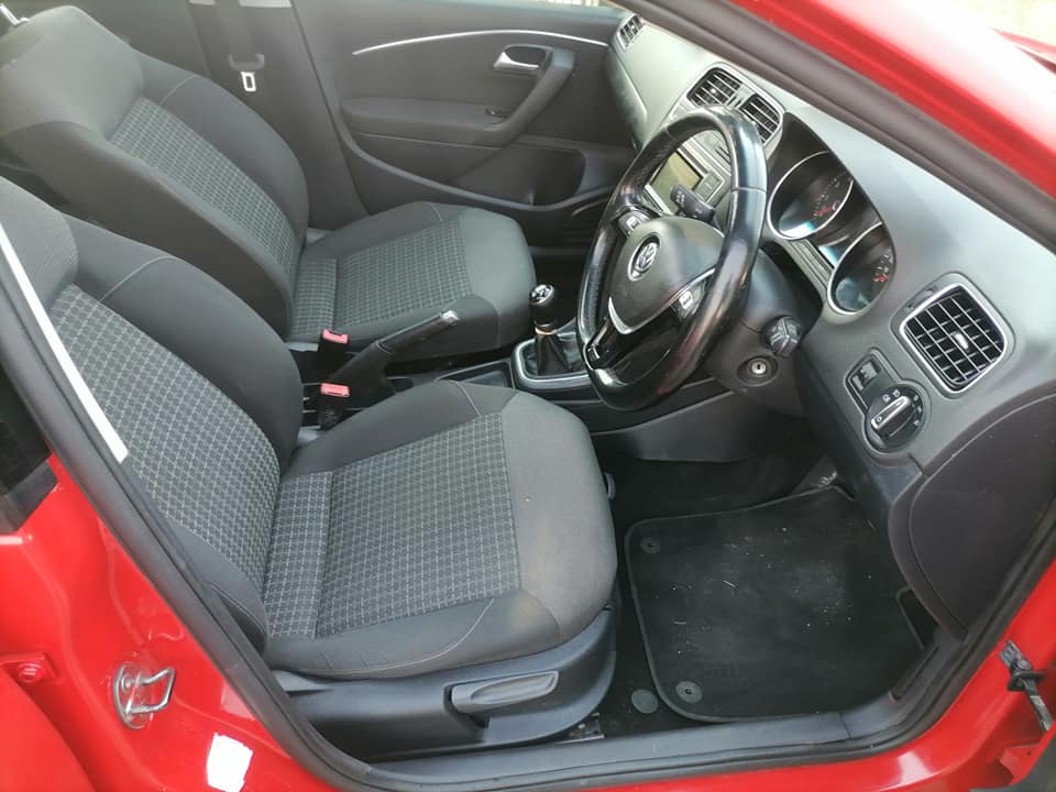 2015 Volkswagen polo TSI 1.2 sunroof and Spare key