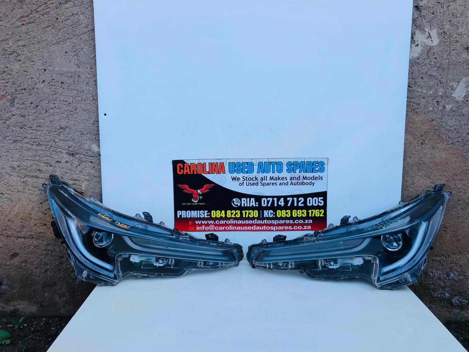 Toyota Corolla XR left and right side full LED projector headlight (2020) - Private Seller