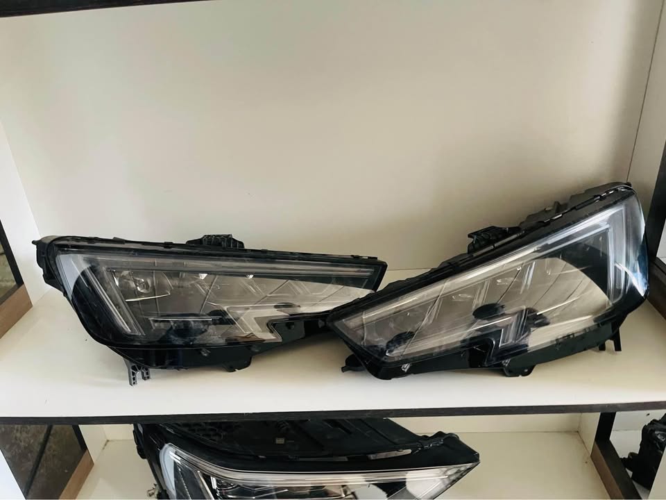 Audi A4 B9 matrix headlight - Private Seller Audi A4 B9 matrix headlight - Private Seller