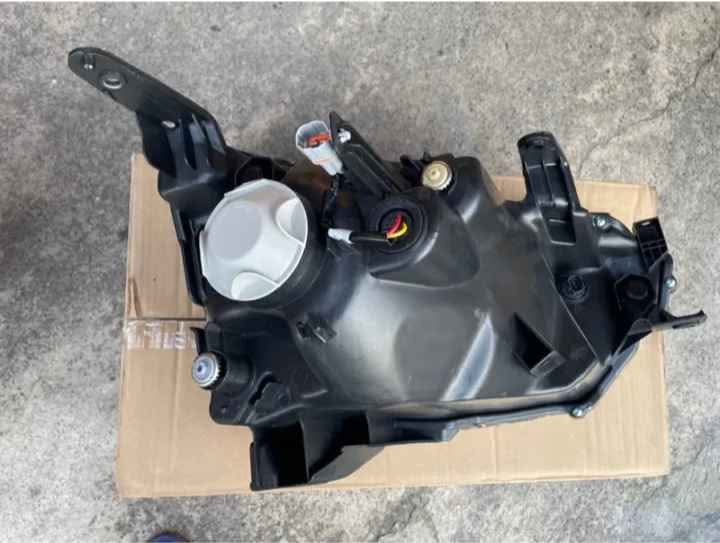 ISUZU KB190 2023/25 NEW HEADLIGHTS FORSALE