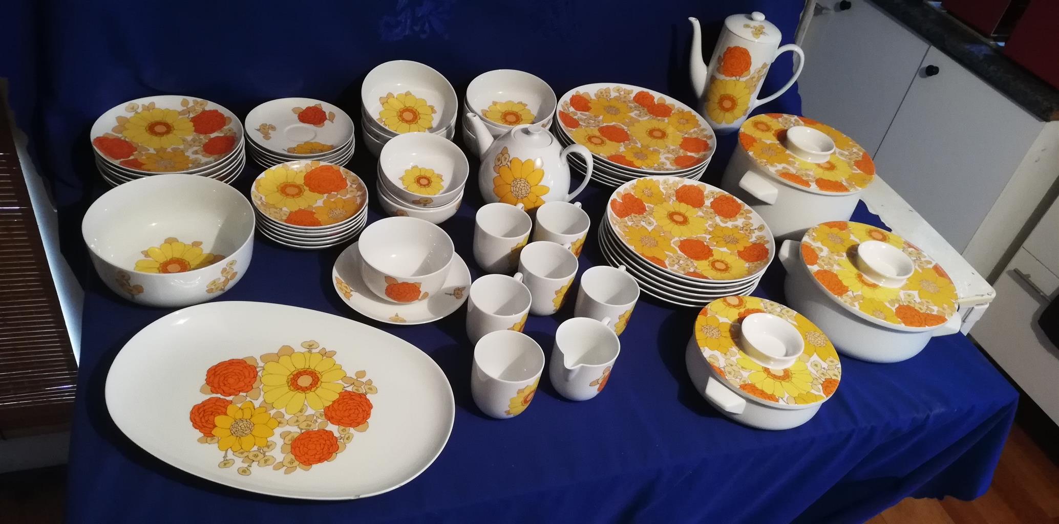 Vintage Suisse Langenthal Dinner Tea and Coffee Service Vintage Suisse Langenthal Dinner Tea and Coffee Service
