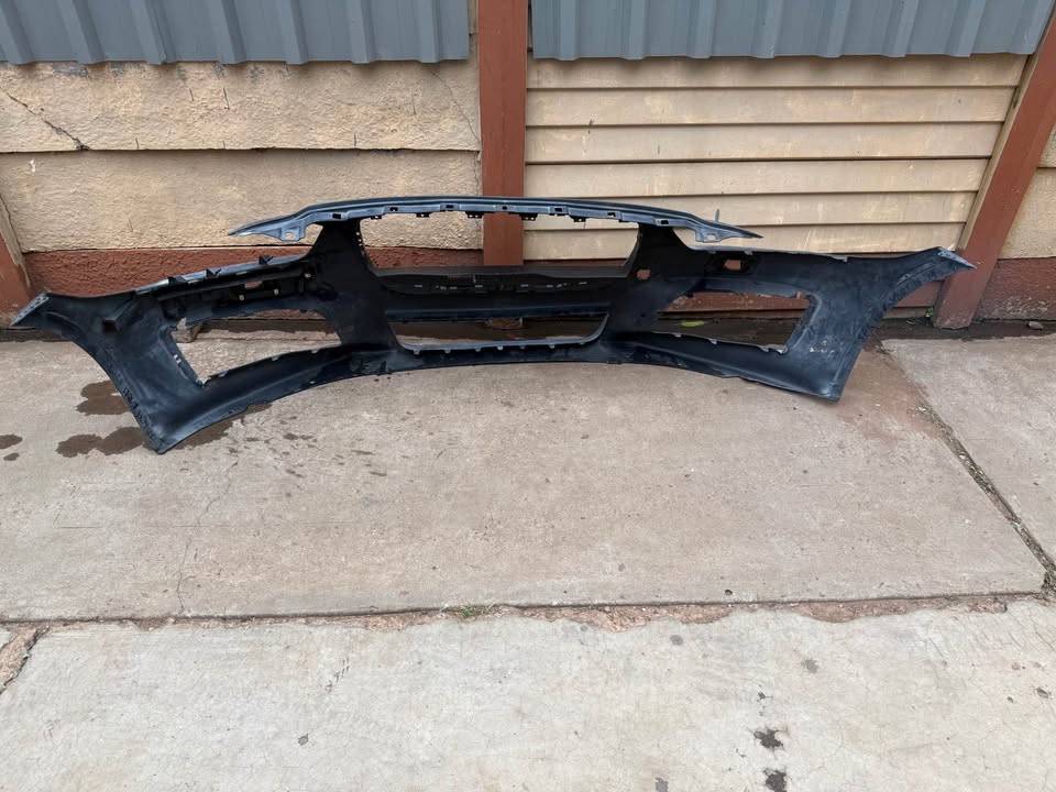 Jaguar XE R-Sport Front Bumper - Private Seller Jaguar XE R-Sport Front Bumper - Private Seller