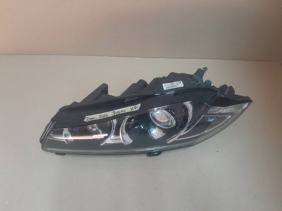 2014-2016 JAGUAR XF LEFT SIDE HEADLIGHT FOR SALE