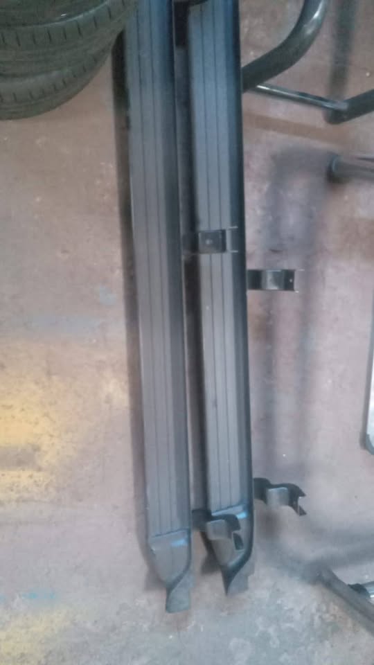Isuzu double cab Excalibur side steps - Private Seller Isuzu double cab Excalibur side steps - Private Seller