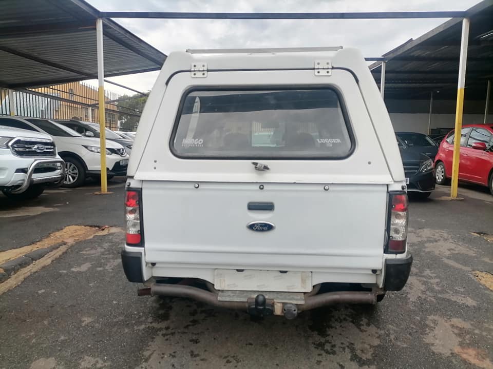 2011 Ford Bantam 1.6 Bakkie with a Canopy
