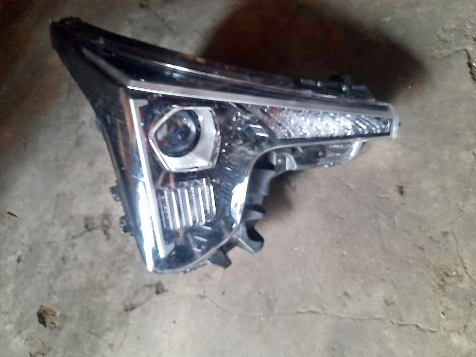 KIA PICANTO RIGHT HEADLIGHT AVAILABLE - Private Seller KIA PICANTO RIGHT HEADLIGHT AVAILABLE - Private Seller