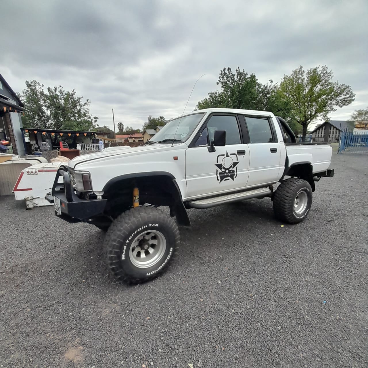 1992 SFA Hilux with 1UZ V8 engine | Junk Mail