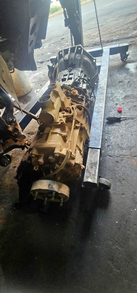 Toyota Hilux GD6 2.8D Manual 4x4 Gearbox For Sale - Private Seller Toyota Hilux GD6 2.8D Manual 4x4 Gearbox For Sale - Private Seller