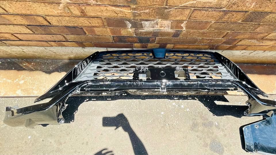 Toyota Fortuner GR sport front lower bumper grill - Private Seller Toyota Fortuner GR sport front lower bumper grill - Private Seller