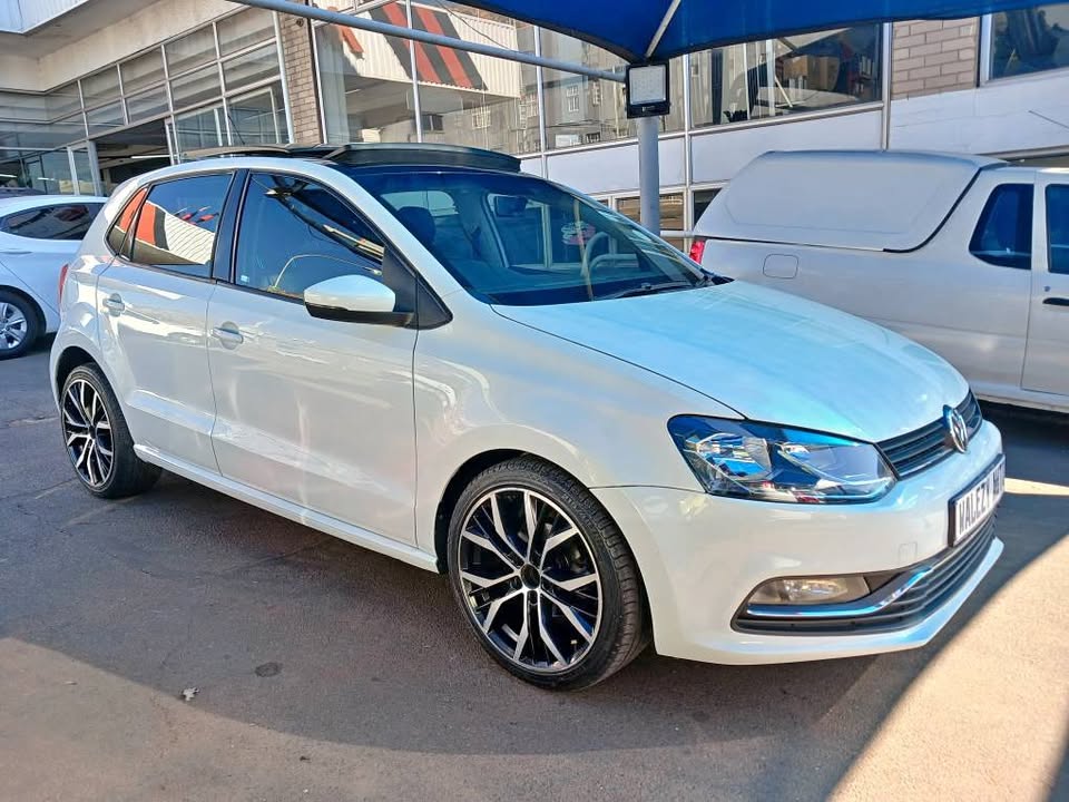 2016 VW POLO TSI 1.2  Transmission: Automatic  Mileage: 80000km  Fueltype: Petrol  White