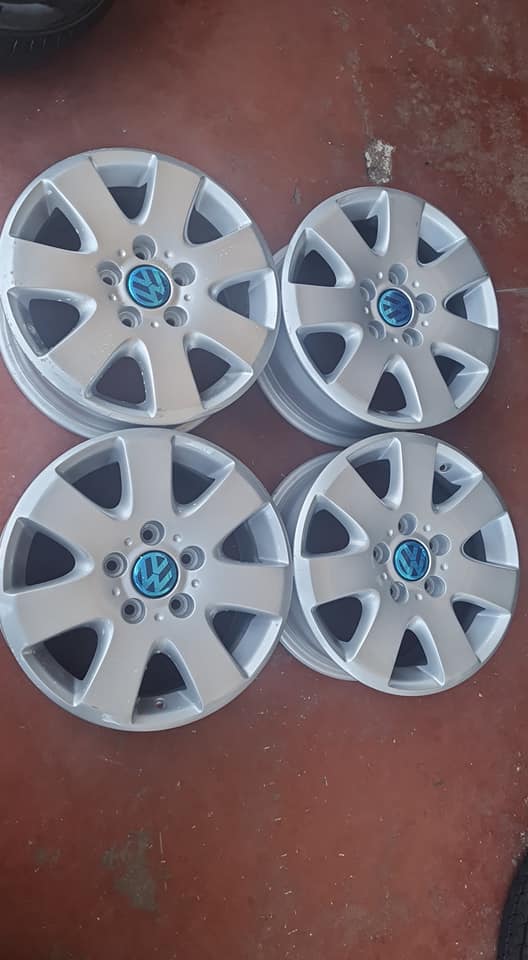 Vw T5,T6 original alloy mags size 16 aset
