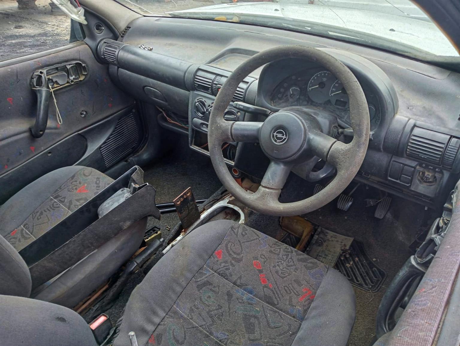 2005 Opel Corsa Lite 1.3 - Stripping for Spares.