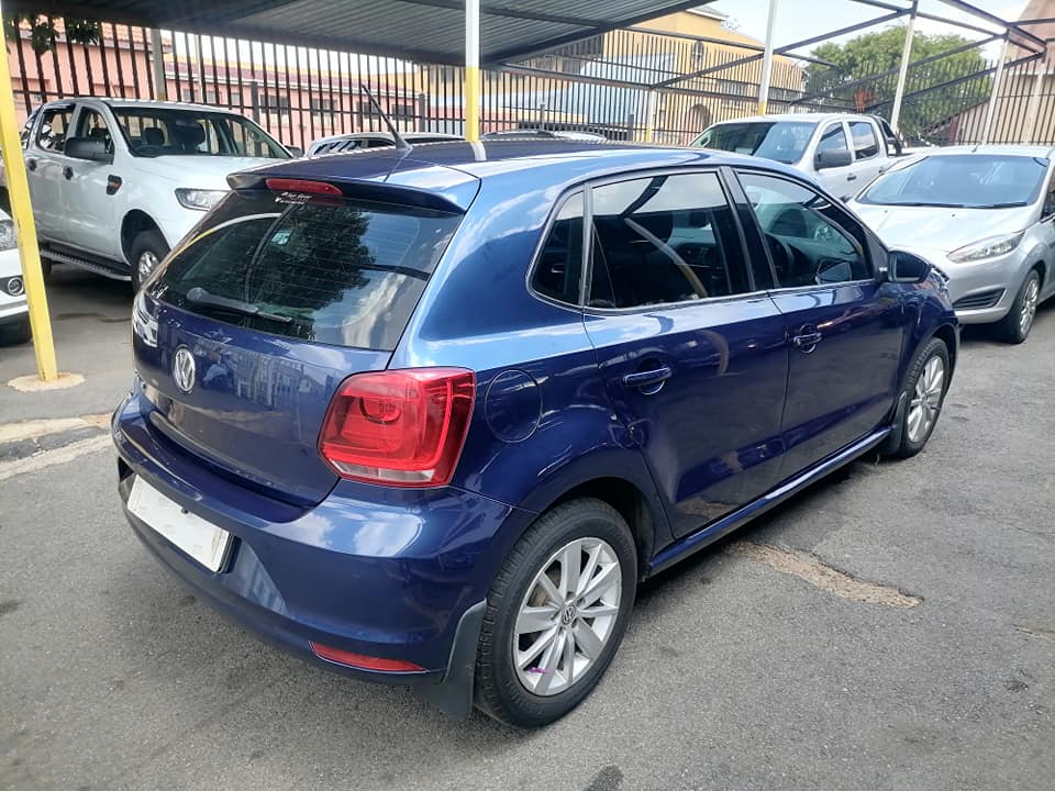 2013 Volkswagen polo 6 1.4 Trend line with nice Interior