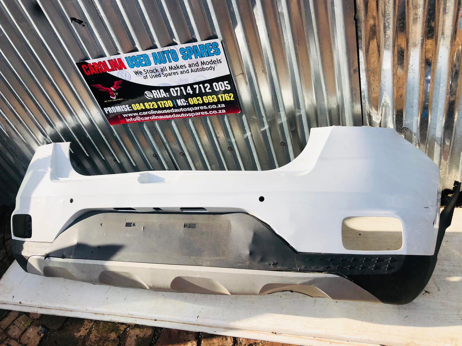 Hyundai Venue rear/ back bumper with trimming - Private Seller