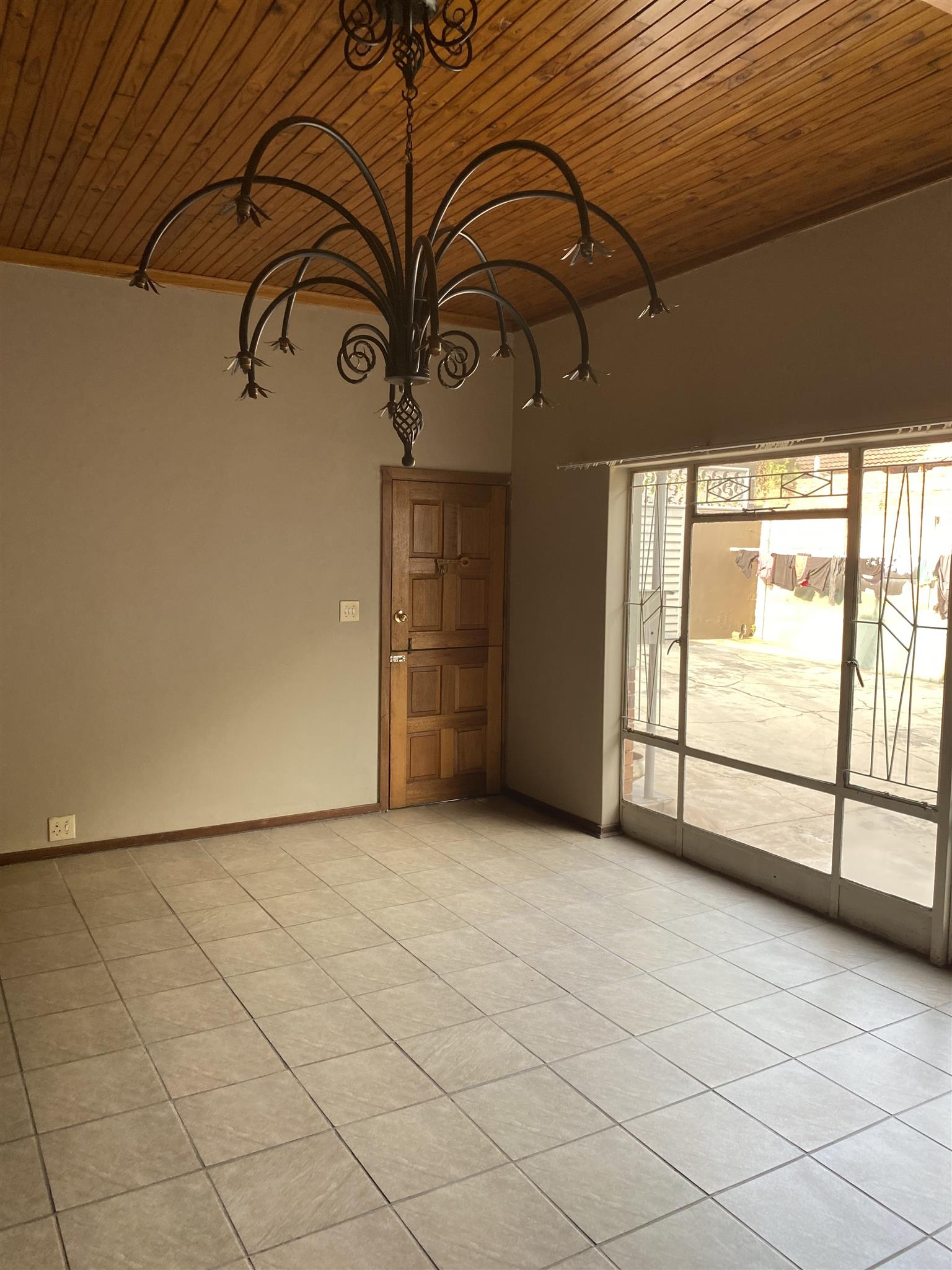 Spacious house in Mountain View, Pretoria for rent Junk Mail
