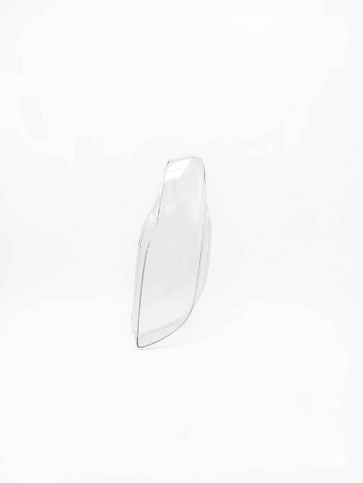 Audi B7 A4 Driver side headlight lens cover - Private Seller Audi B7 A4 Driver side headlight lens cover - Private Seller