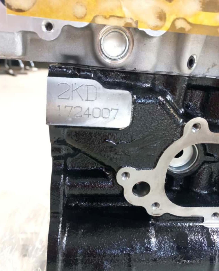 Quantum 2.5 D4D Diesel Engine (2KD) New - Head, Block & Sump) w/ Tappet Cover - Private Seller
