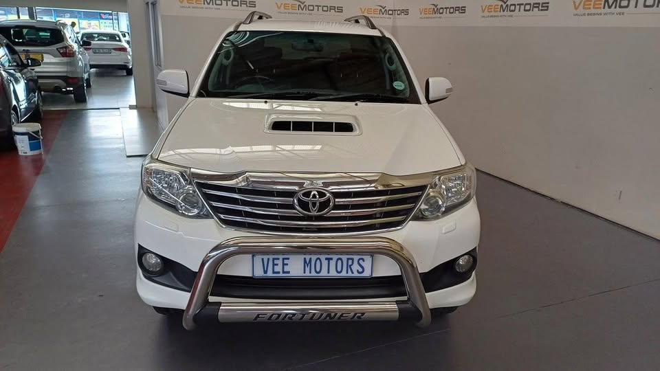 2014 TOYOTA FORTUNER 3.0D-4D 4X4 (M)