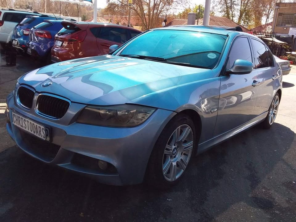 2010 BMW E90 320i manual petrol 2010