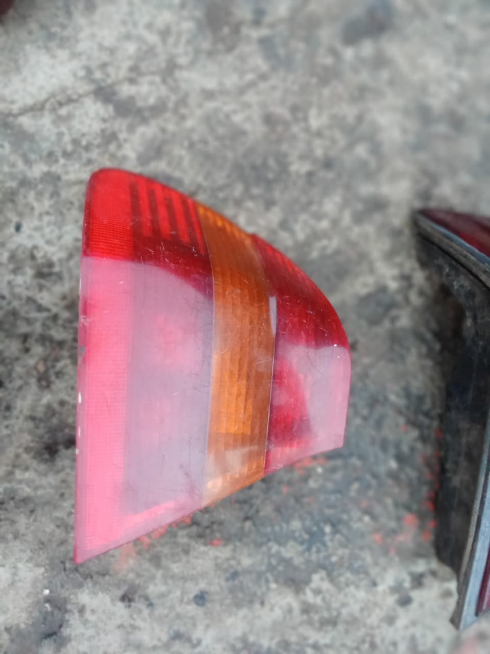 BMW ( E46) left tail light - Private Seller BMW ( E46) left tail light - Private Seller