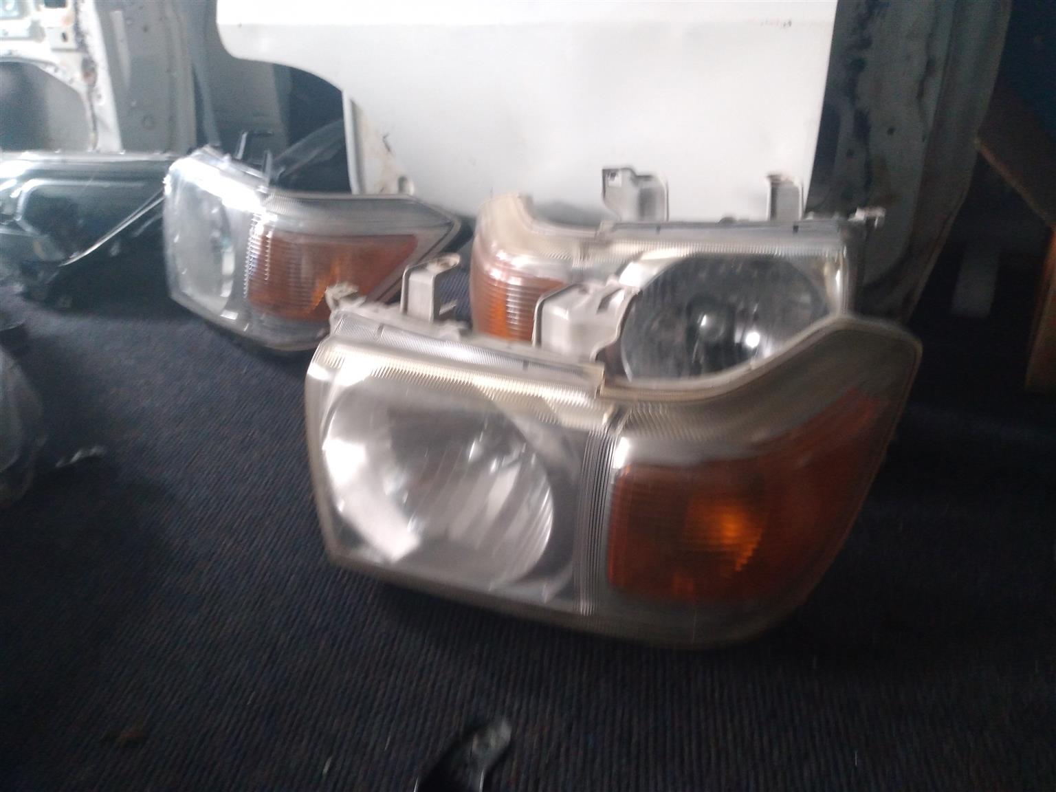 Toyota Land Cruiser Series 79 normal lights for Sale whatsapp - Private Seller