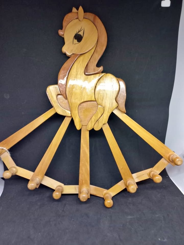 Vintage childrens wood peg rack Vintage childrens wood peg rack