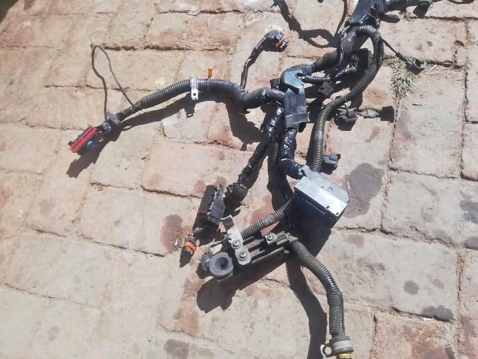 Volvo S40 T5 Automatic harness for sale - Private Seller Volvo S40 T5 Automatic harness for sale - Private Seller