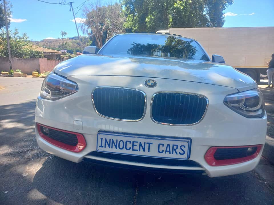 2015 BMW 116i PETROL, HATCHBACK, AUTOMATIC, WHITE COLOR, MILEAGE  SUNROOF,