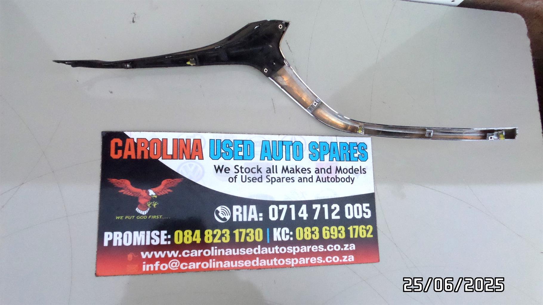 Mazda 2 left side chrome grill trimming - Private Seller
