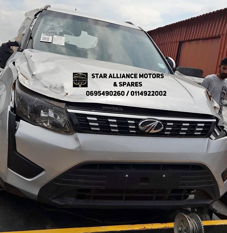 MAHINDRA XUV300 2024 STRIPPING FOR SPARES - Private Seller