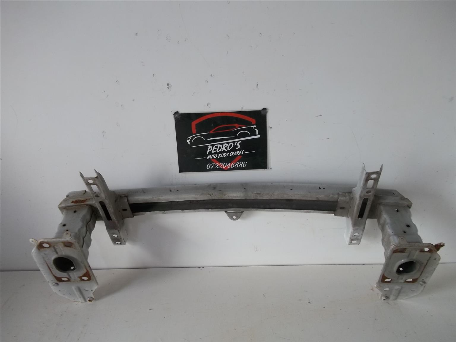 Ford EcoSport '14 bumper stiffener - Private Seller Ford EcoSport '14 bumper stiffener - Private Seller