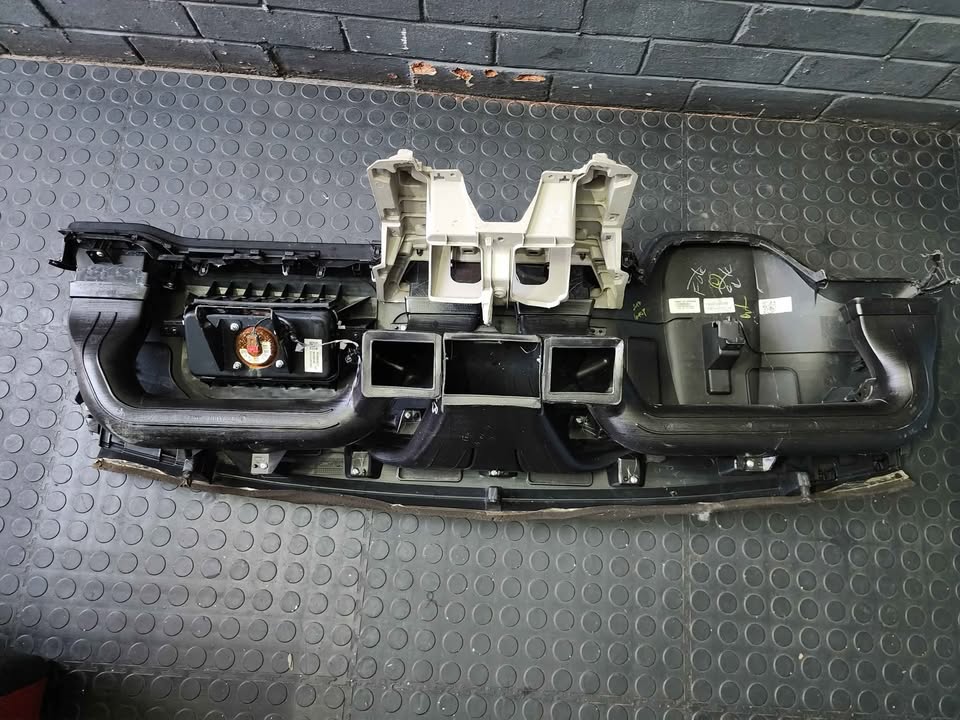 RENAULT TRIBER DASH - Private Seller