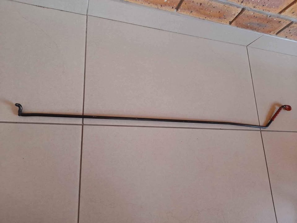 VW POLO VIVO 10_17 BONNET STAY SUPPORT ARM FORSALE PRICE R160