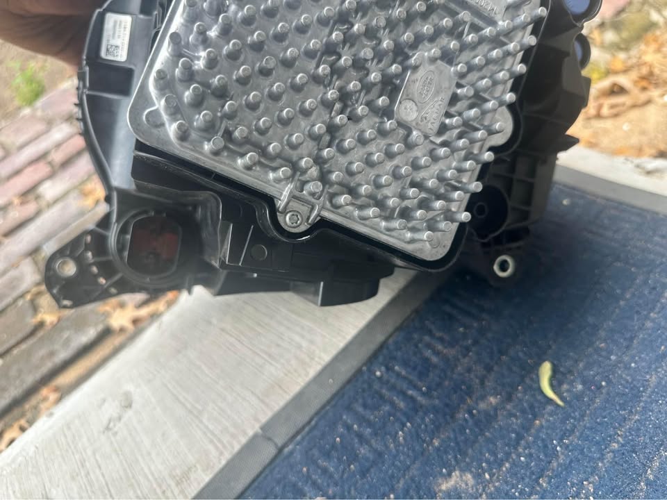 2021 Land Rover Defender Headlights left and right - Private Seller 2021 Land Rover Defender Headlights left and right - Private Seller