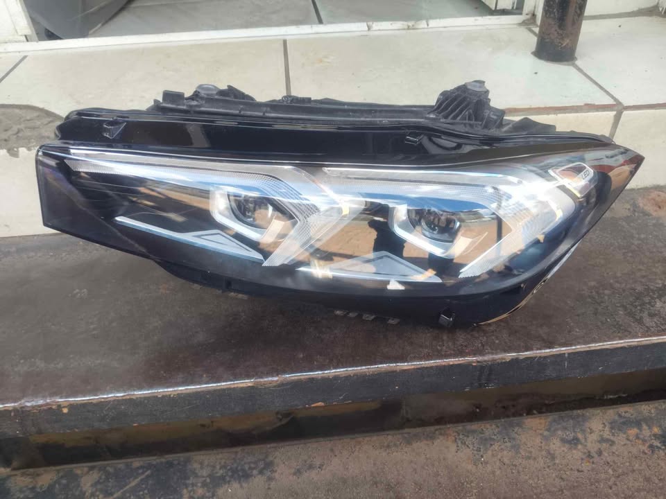 BMW G20 facelift left headlight 2022 to 2024 - Private Seller BMW G20 facelift left headlight 2022 to 2024 - Private Seller