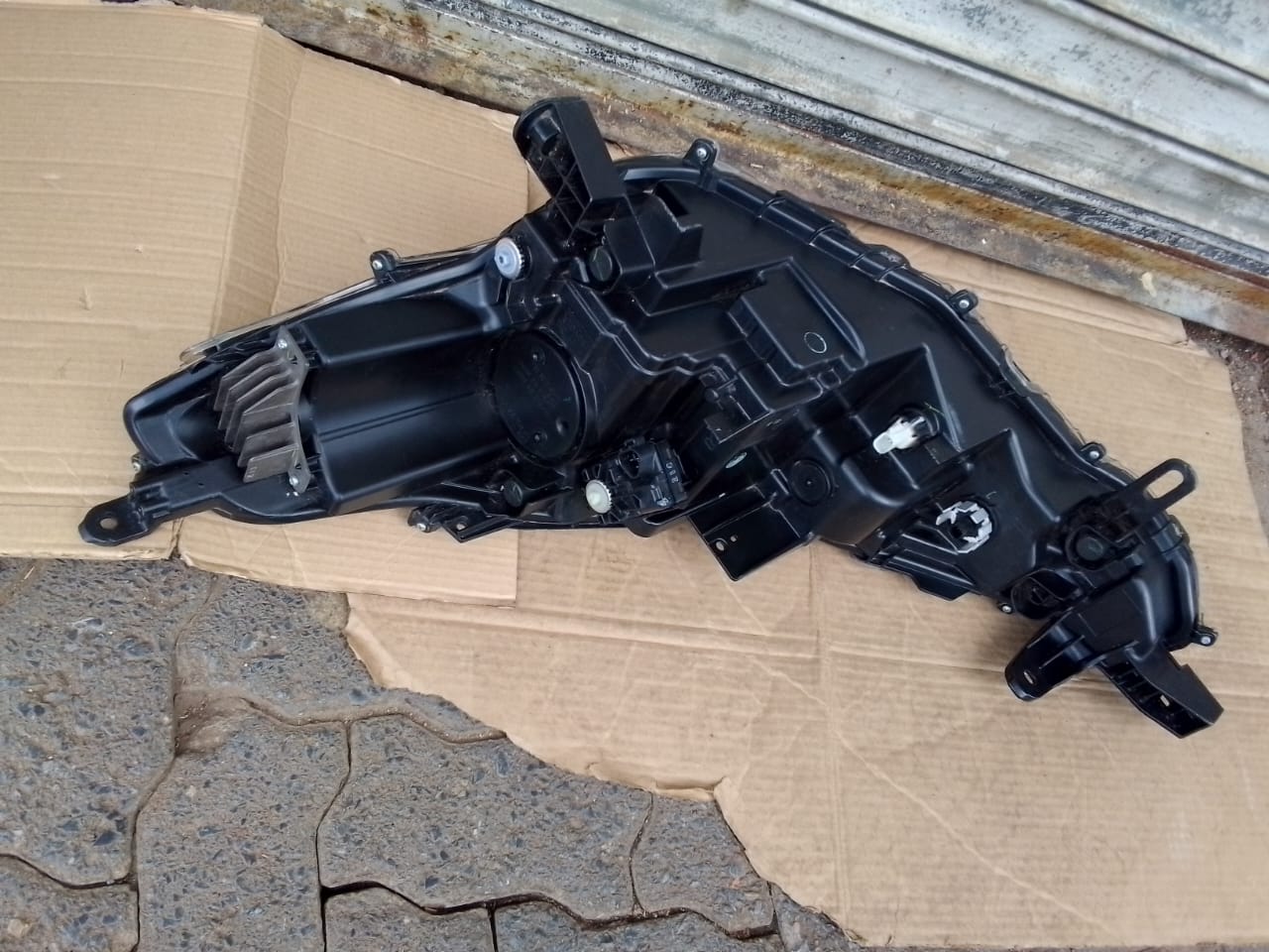 (2021-2023) TOYOTA COROLA CROSS RHS LED HEADLIGHT FOR SALE - Private Seller (2021-2023) TOYOTA COROLA CROSS RHS LED HEADLIGHT FOR SALE - Private Seller