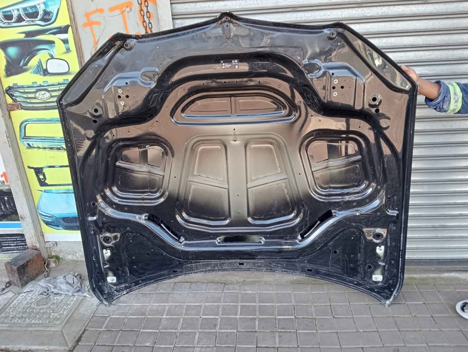 BMW G06 X6, G05 X5 Bonnet. Used Auto Body Spare Parts at Sema Spare Center. - Private Seller BMW G06 X6, G05 X5 Bonnet. Used Auto Body Spare Parts at Sema Spare Center. - Private Seller