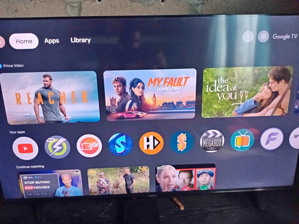 Sinotec Google smart TV 50 inch loaded with free streamin apps