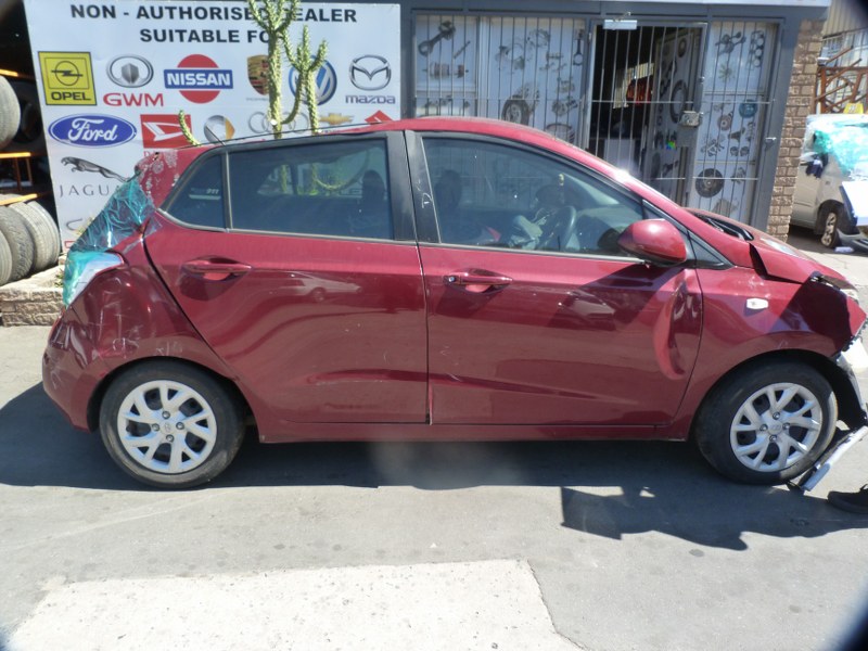 Hyundai i10 Grand Motion Manual Red - 2018 STRIPPING FOR SPARES - Private Seller Hyundai i10 Grand Motion Manual Red - 2018 STRIPPING FOR SPARES - Private Seller