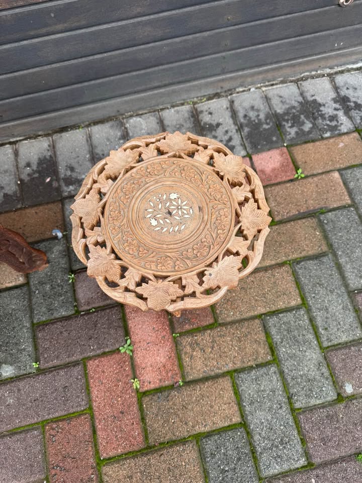 Collapsible Carved Elephant coffee table