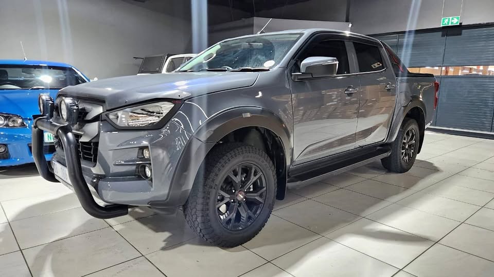 Wheel Arches - Isuzu Dmax / V cross - Private Seller Wheel Arches - Isuzu Dmax / V cross - Private Seller