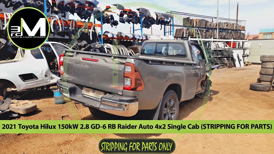2021 TOYOTA HILUX  SINGLE CAB (STRIPPING FOR PARTS)