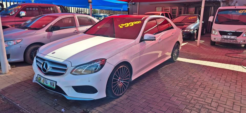 MERCEDUS BENZ E250 AMG  2014