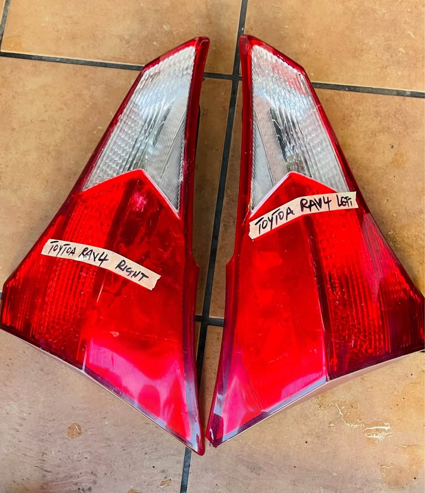 Toyota RAV4 taillights - Private Seller Toyota RAV4 taillights - Private Seller